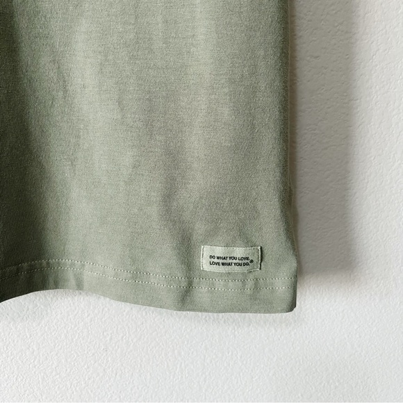 Life Is Good Olive Green Buck Buck Moose Graphic Crusher Tee Shirt Men's Large - Picture 3 of 6